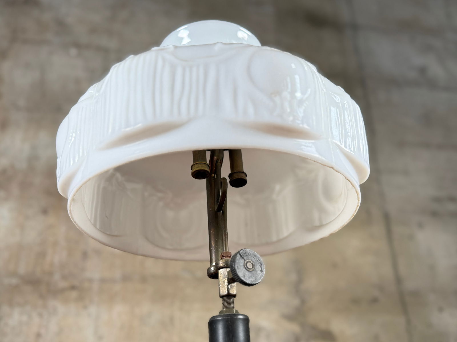 COLEMAN QUICK-LITE TABLE LAMP - 3