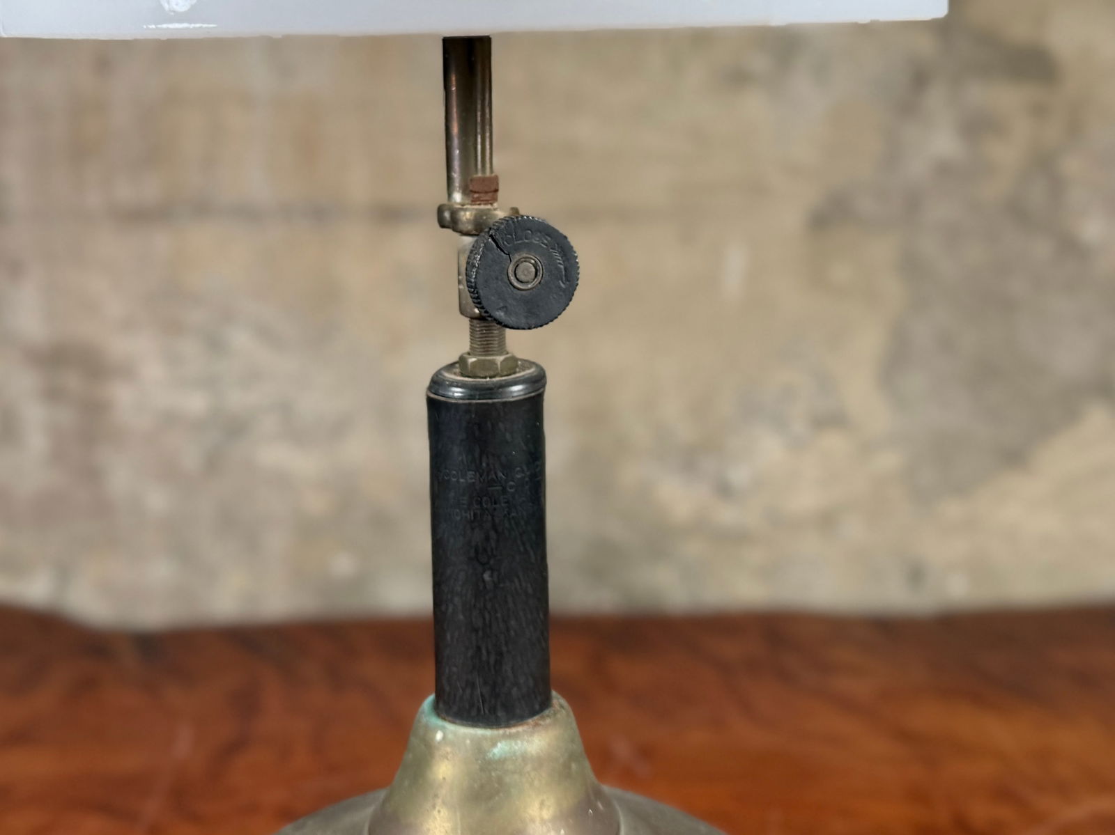 COLEMAN QUICK-LITE TABLE LAMP - 4