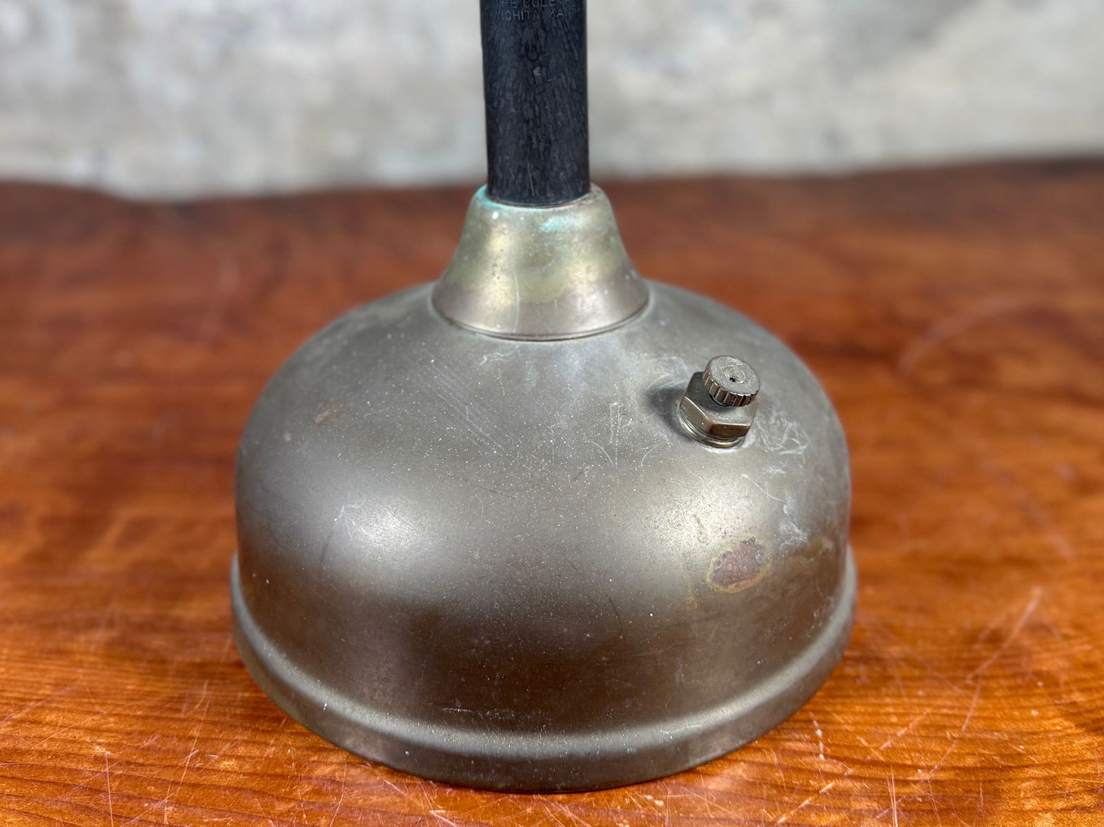 COLEMAN QUICK-LITE TABLE LAMP - 5