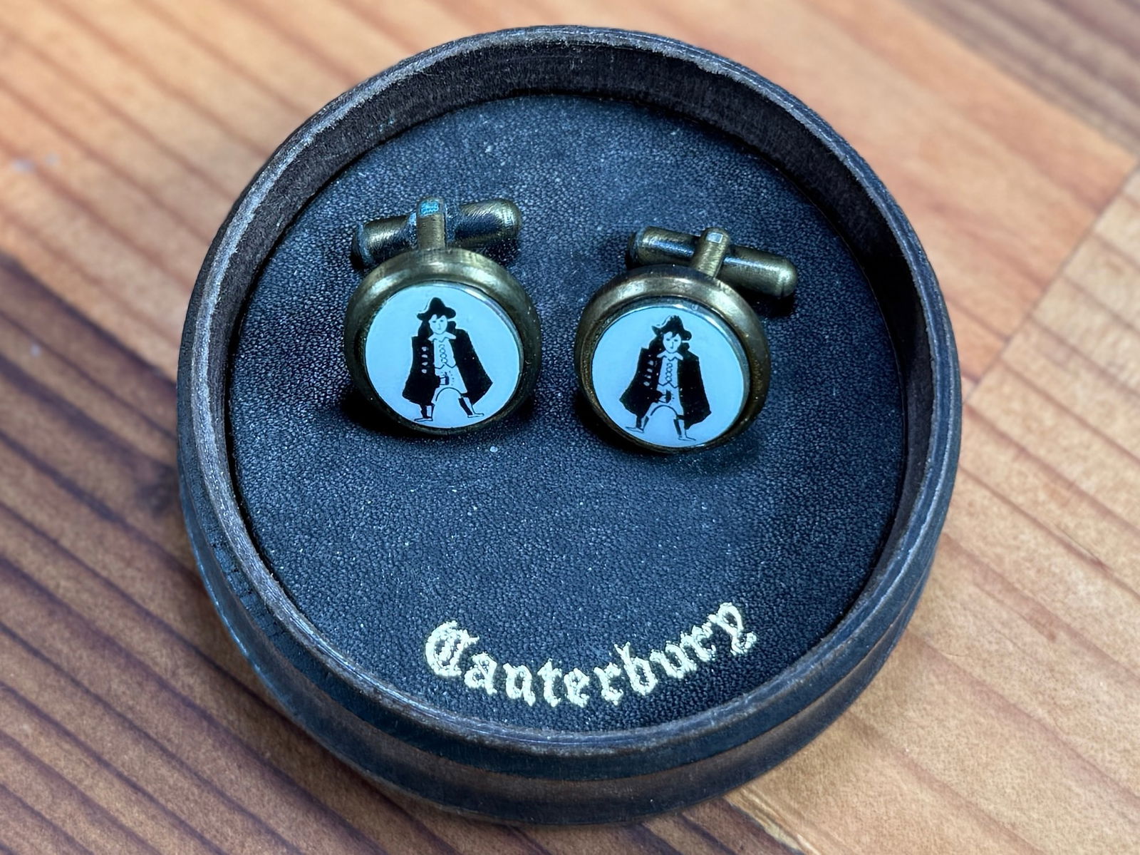 CANTERBURY, 'RISQUE CUFFLINKS' - 2