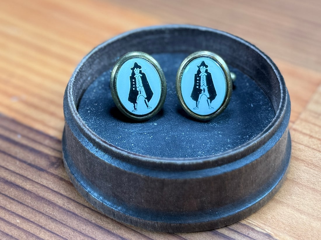 CANTERBURY, 'RISQUE CUFFLINKS' - 3