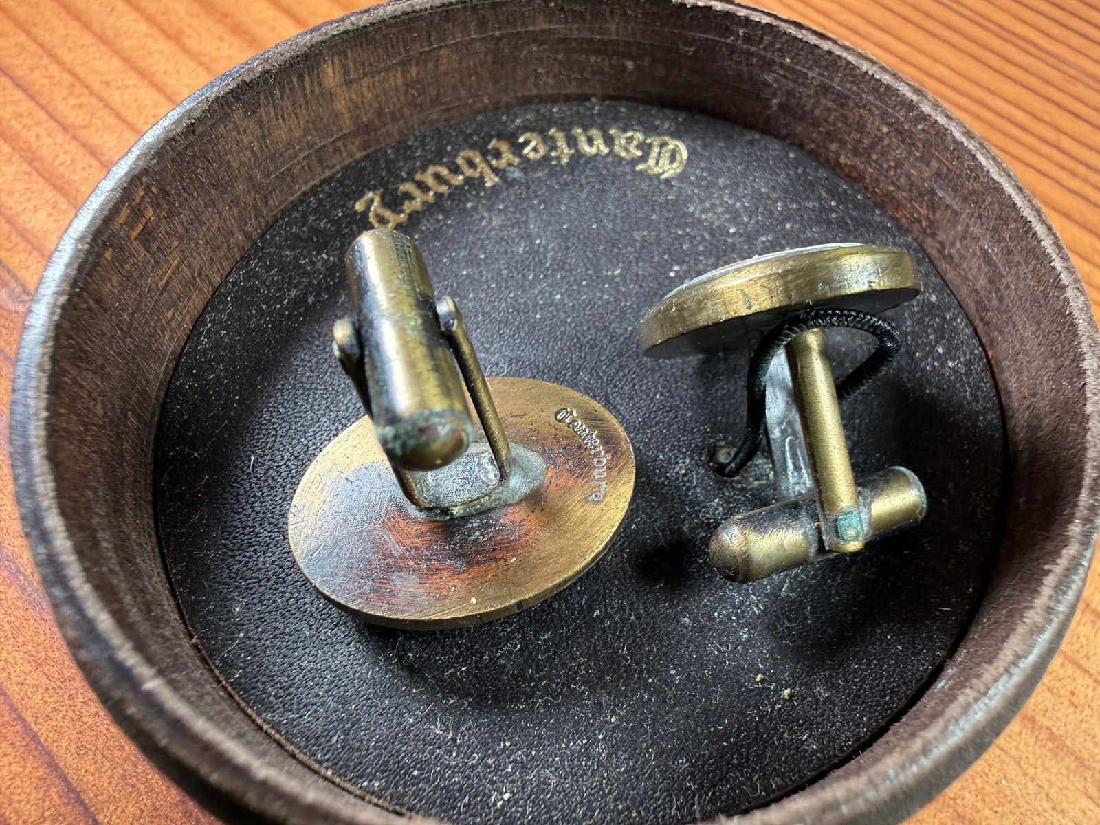 CANTERBURY, 'RISQUE CUFFLINKS' - 6