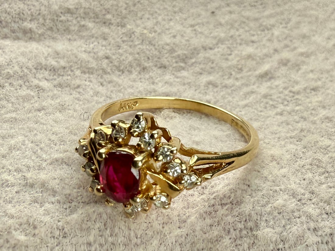 14K GOLD & DIAMOND RING WITH RUBY - 3