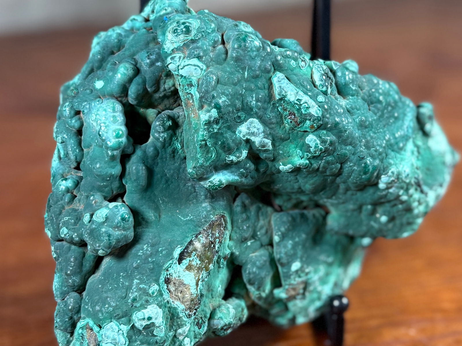 LARGE MALACHITE SPECIMEN - 6