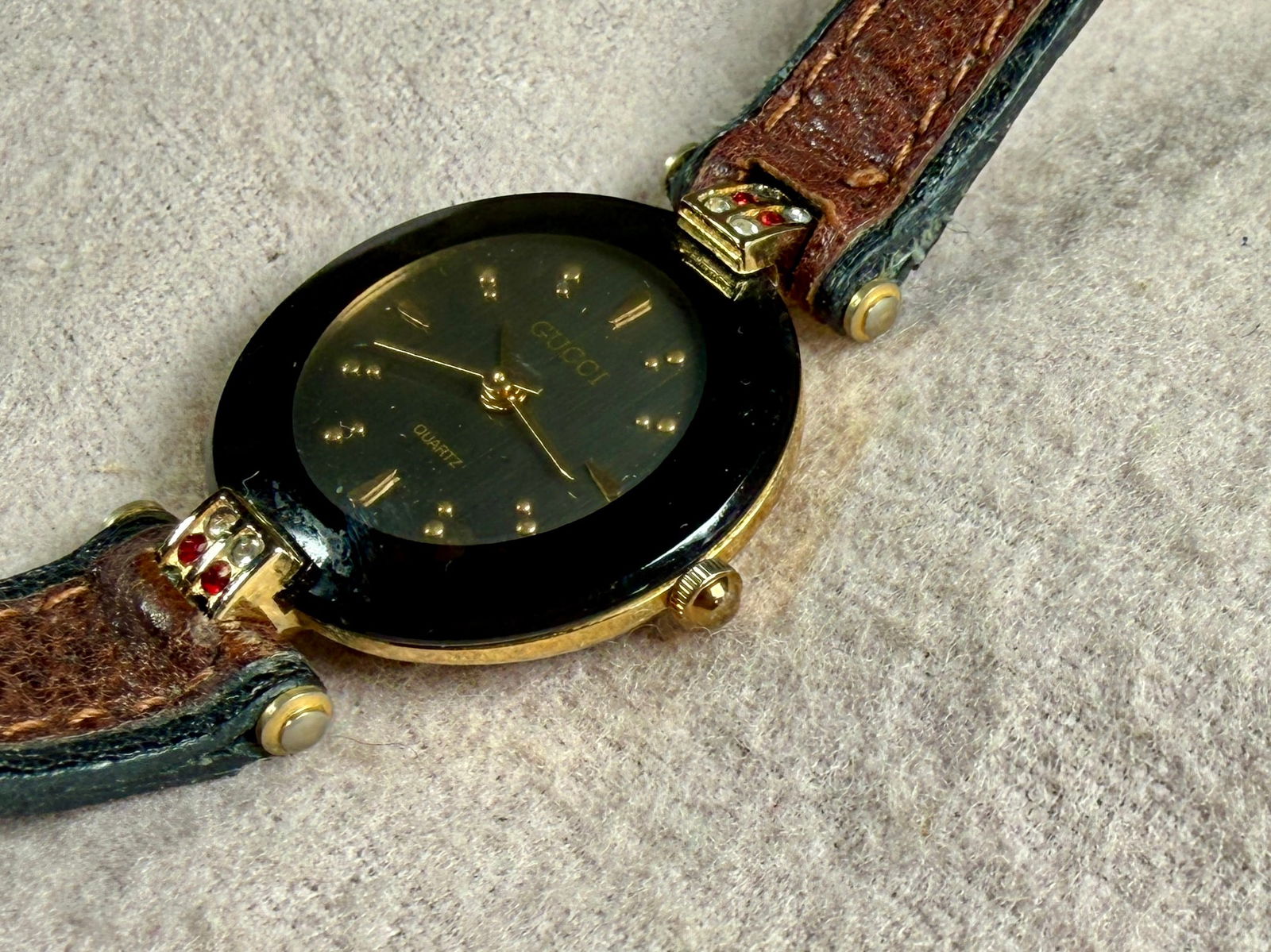 GUCCI, QUARTZ WATCH #2 - 2