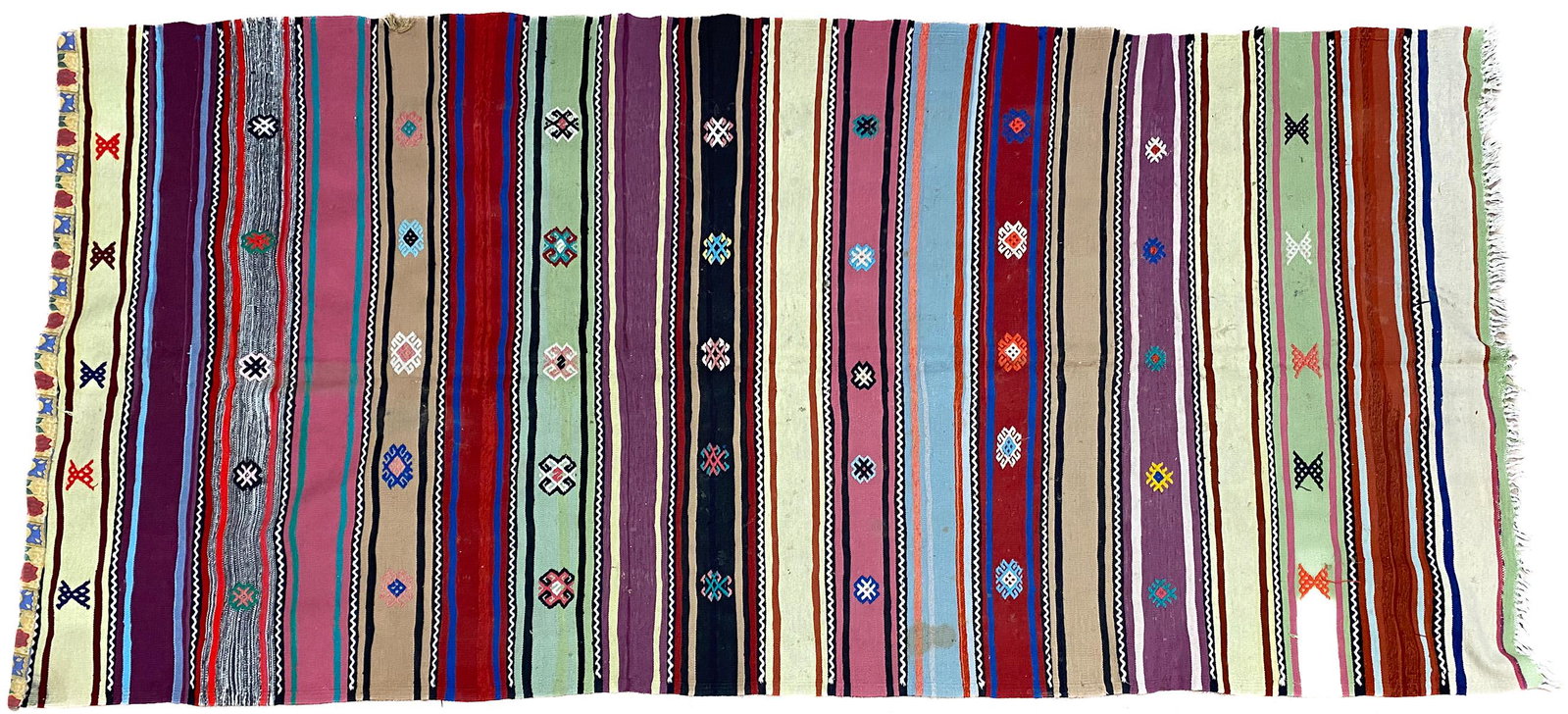 Vintage Turkish Kilim Area Rug: Vintage Turkish Kilim area rug, 116"l x 59"w