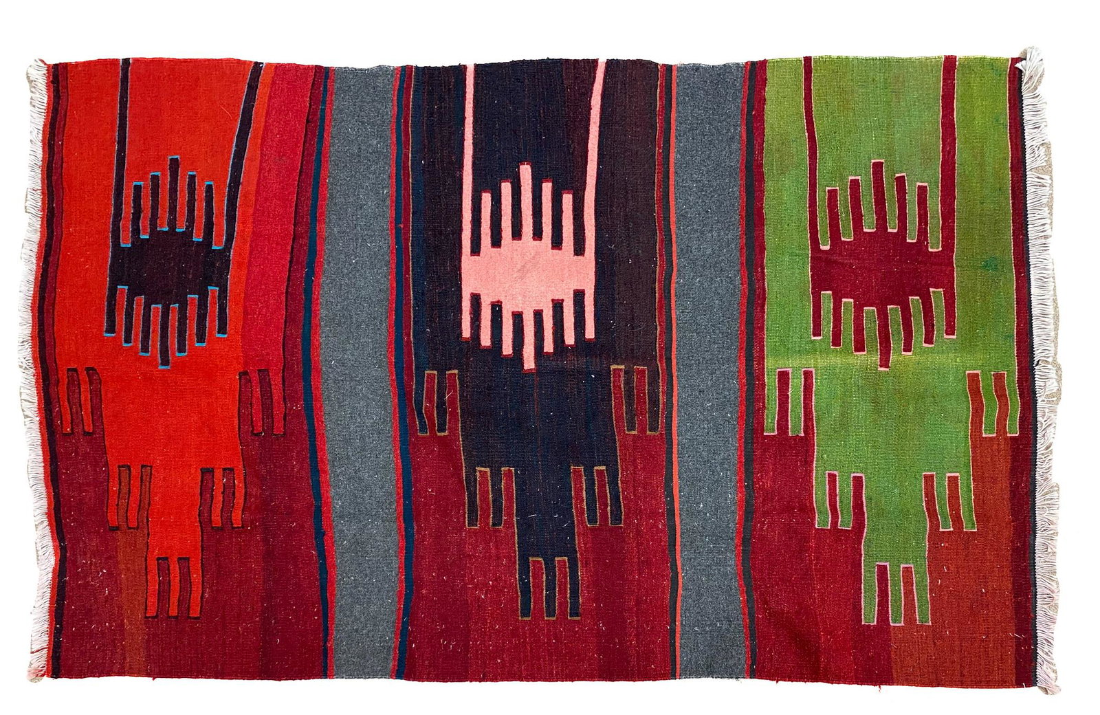 Vintage Handmade Turkish Kilim Area Rug: Vintage handmade Turkish Kilim area rug, 51"l x 41"w