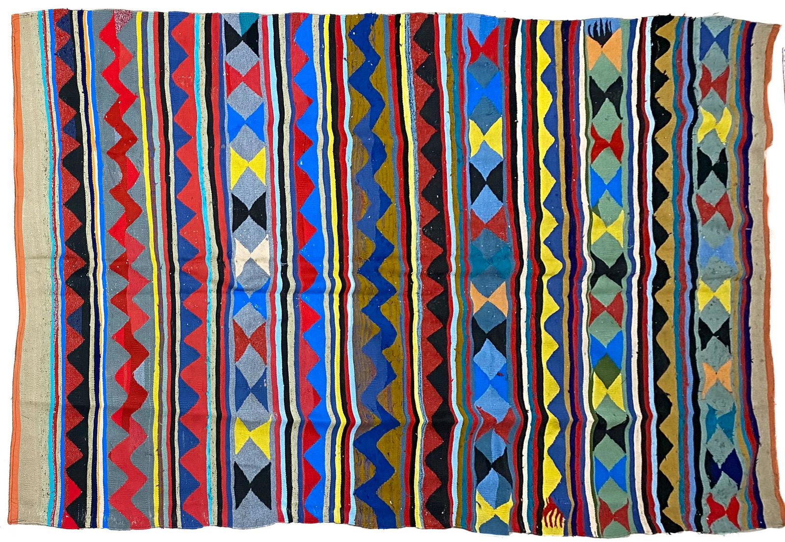 Vintage Handmade Turkish Kilim Area Rug: Vintage handmade Turkish Kilim area rug, 119"l x 70"w