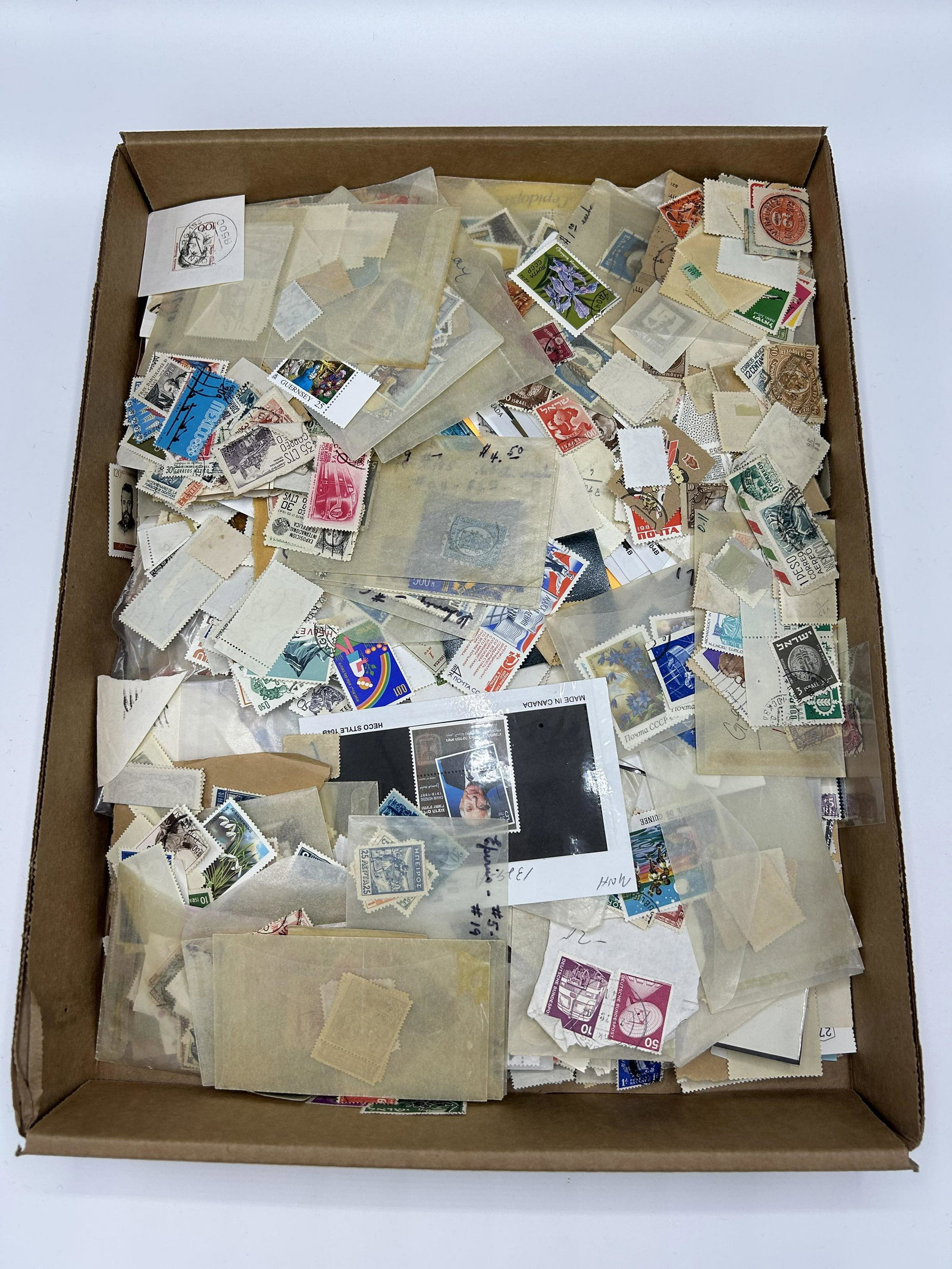 U.S AND WORLDWIDE STAMPS, LOOSE AND PACKETS (1 of 3)