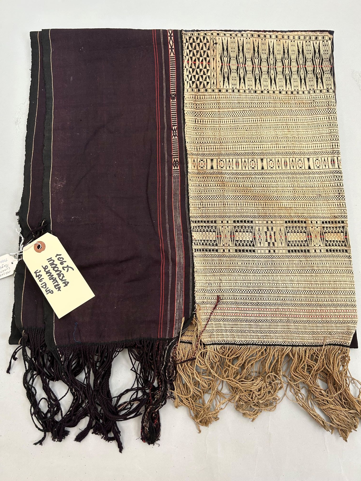 Indonesia, Sumatra, Ragidup Style Cloth (1 of 10)