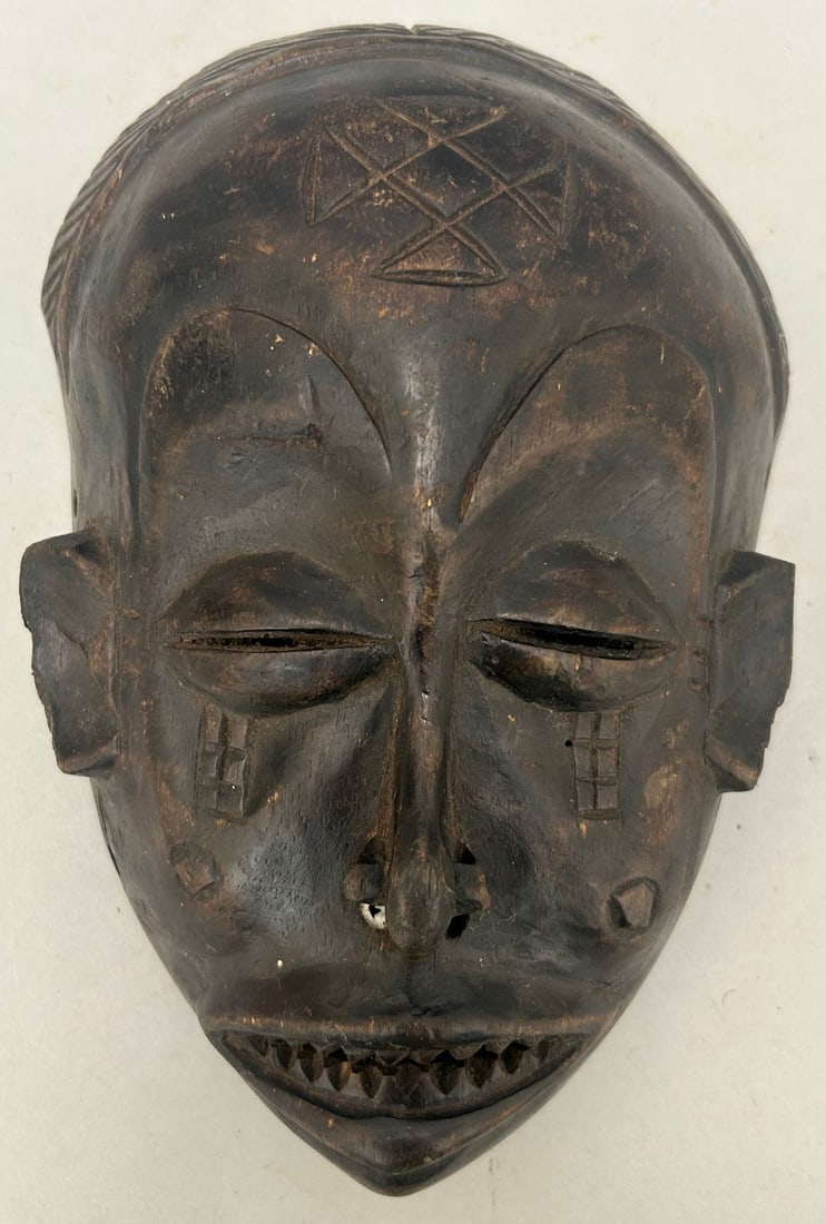 Chokwe Peoples Style, Carved Wood Mask, Angola, Southern Africa (1 of 6)