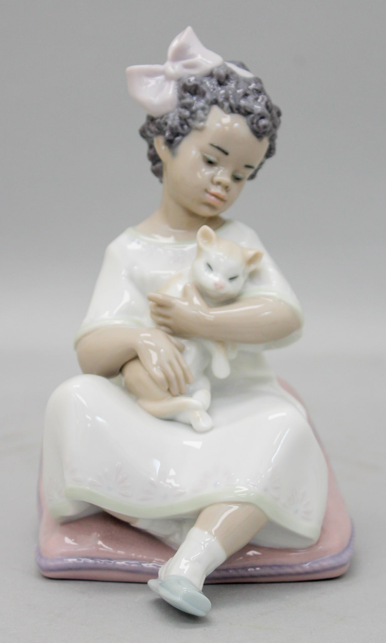 Lladro "My Cuddly Kitten" 6201 Black Legacy Figurine (1 of 9)