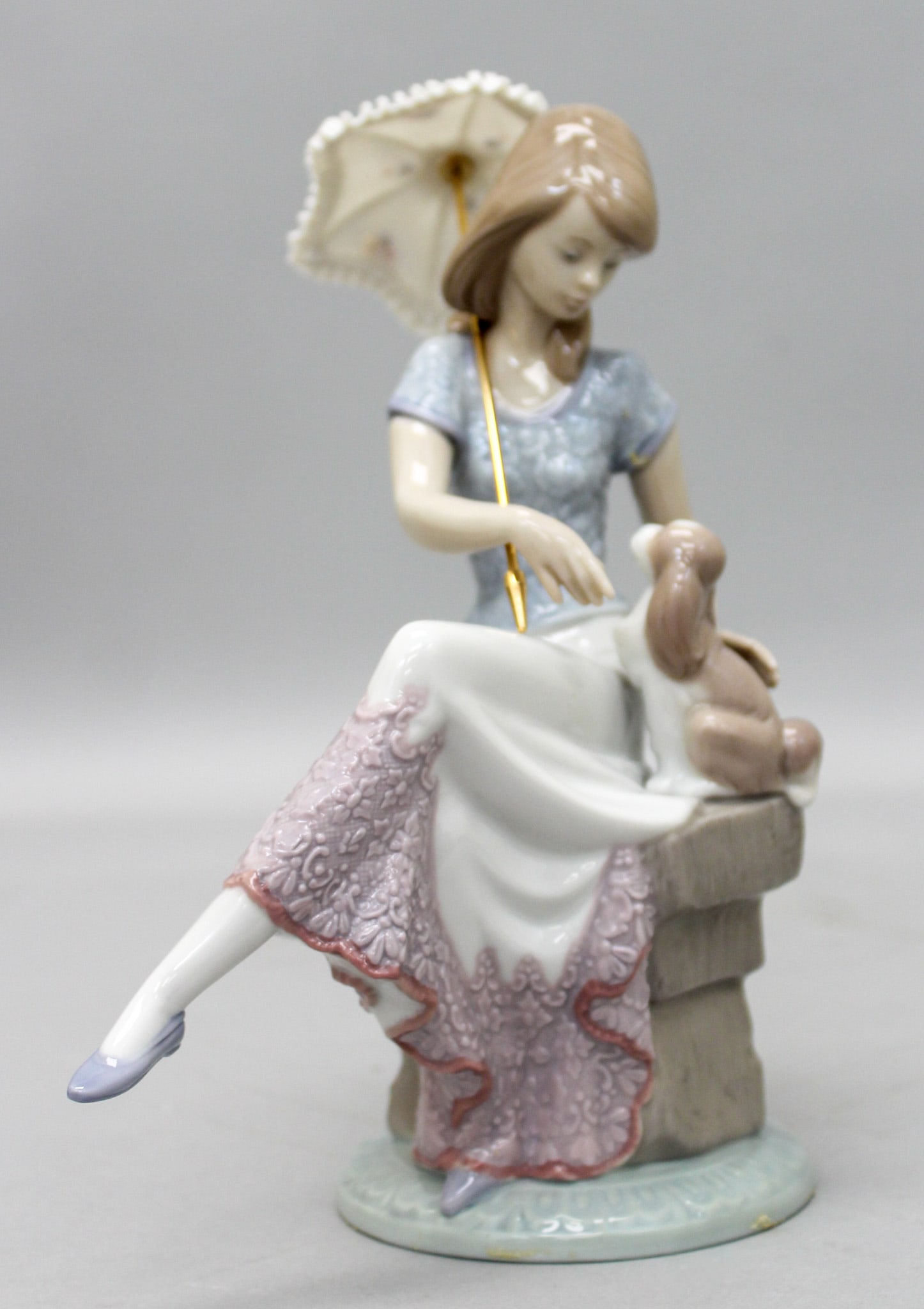 Lladro "Perfect Lady" 7612 Figurine (1 of 9)