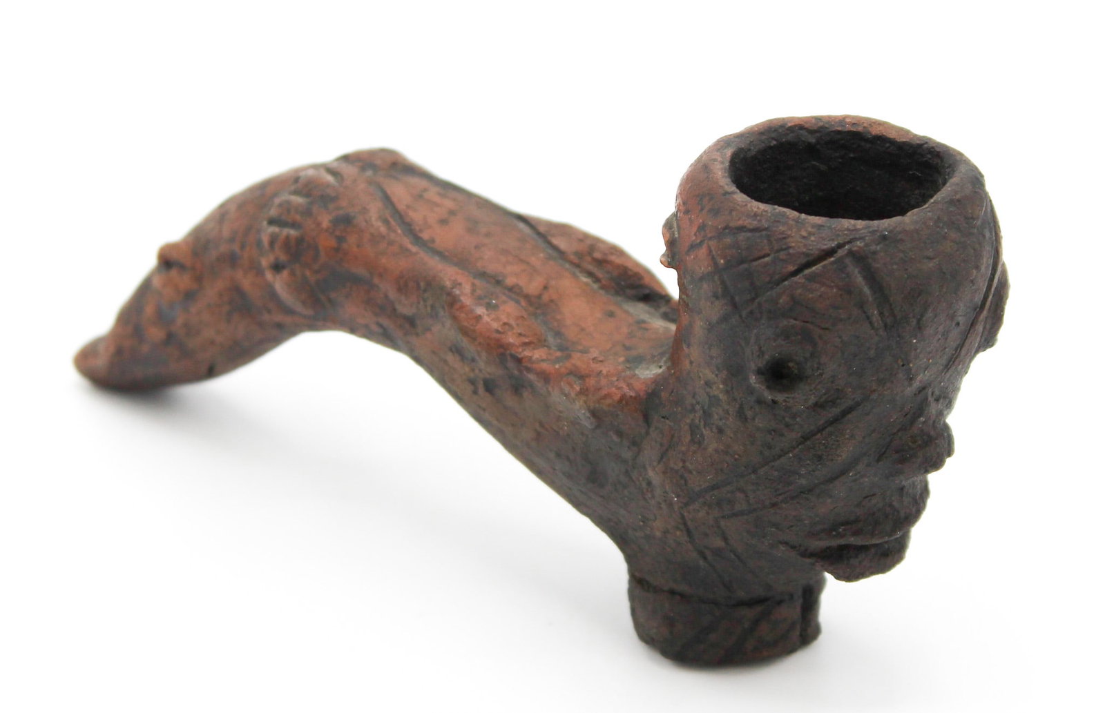 Vintage Possibly Antique Mexican/Central America Zoomorphic (Lizard) Stoneware Pipe: Vintage possibly antique Mexican/Central America zoomorphic (lizard) stoneware pipe, 3.5"h x 7"l