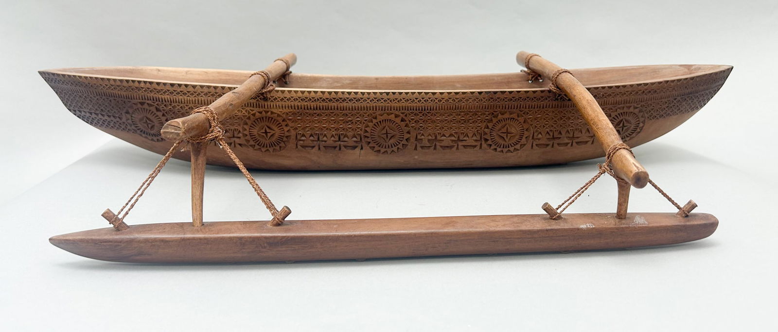 Vintage Polynesian Outrigger Canoe Model (1 of 8)