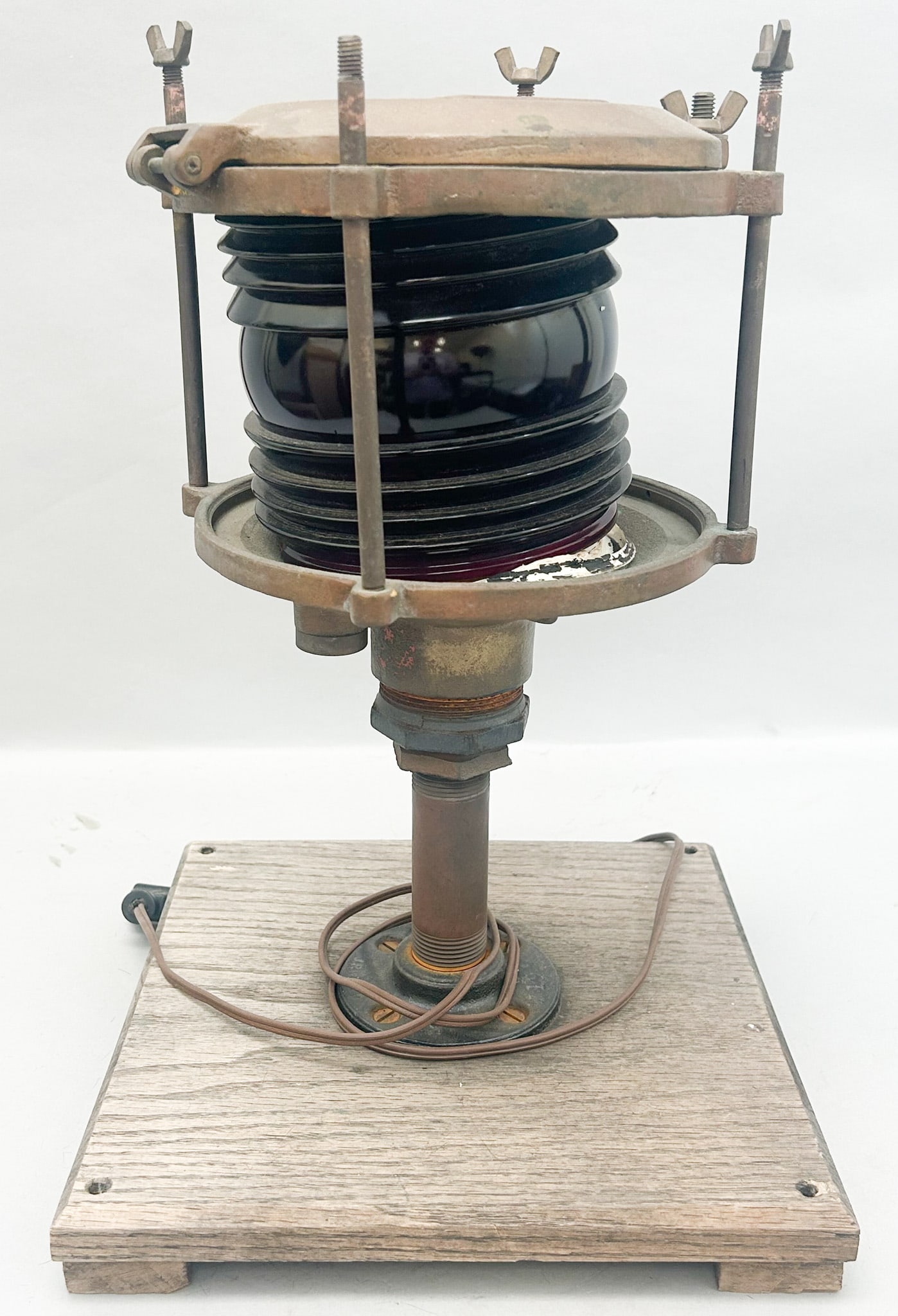 Neon Rasvjeta Vrsar Brass Post Mounted Navigation Light (1 of 10)