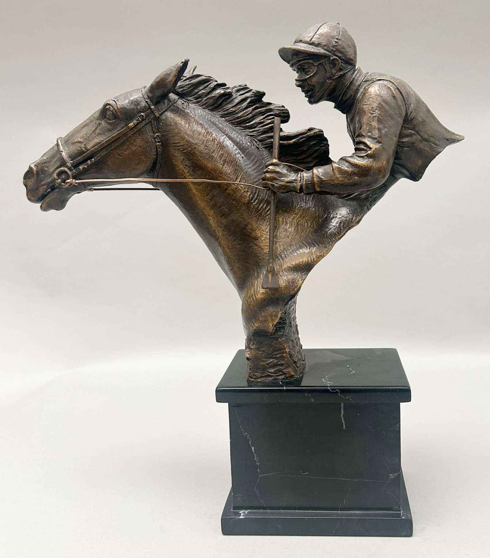 Vintage Delaware Park Bronze Statue on Marble Frame: Vintage Delaware Park bronze statue on marble frame, 14.25"h x 4.5"w x 13.25"d