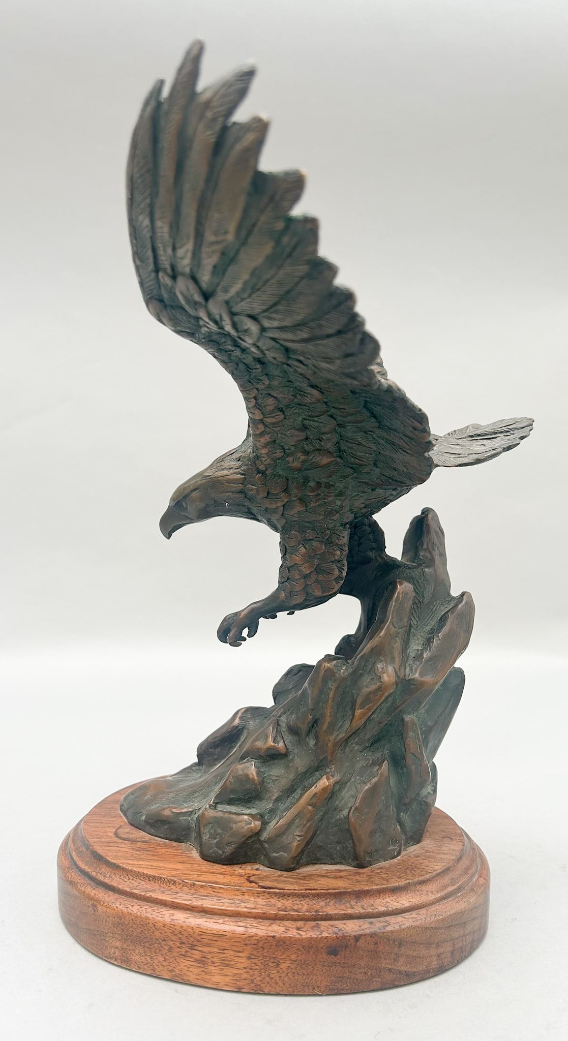 Vintage Bronze Eagle Sculpture by Cloyd Barnes 1990 (1 of 10)