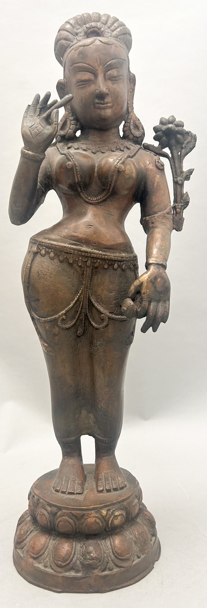 Vintage Bronze Figure of a Standing Tara, Unsigned (1 of 11)
