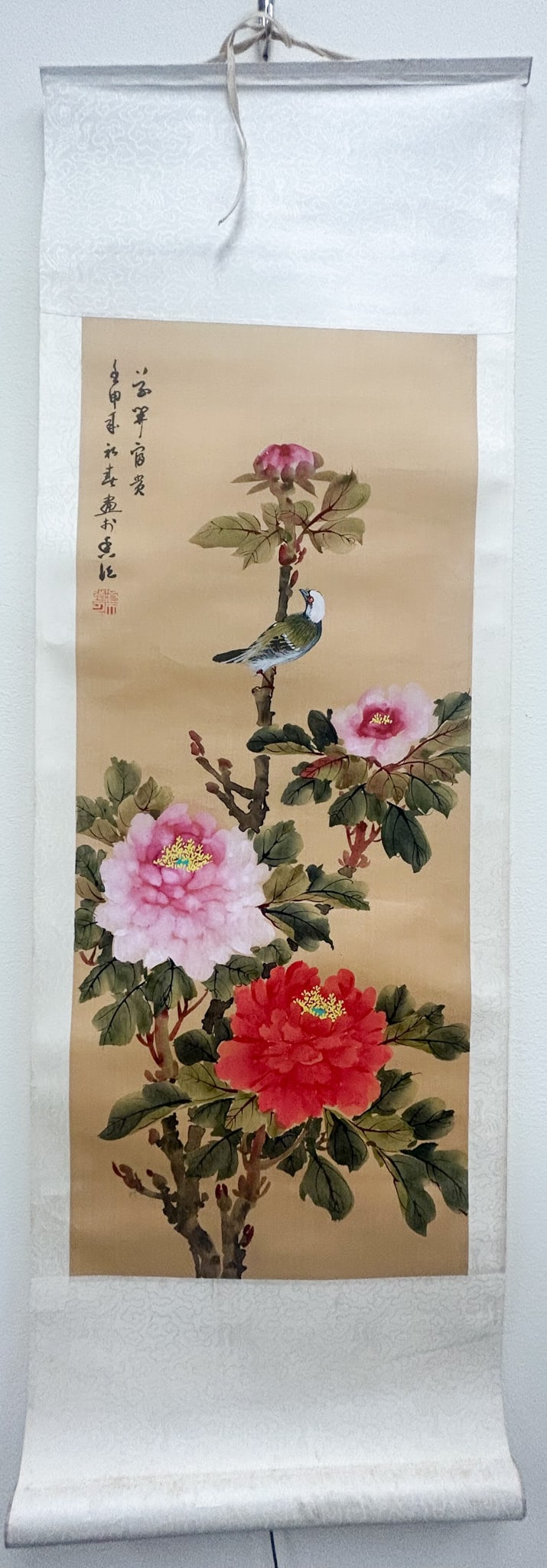 Vintage Chinese Hand-Painted Silk Scroll Wall Hanging, Signed and Stamped (1 of 7)