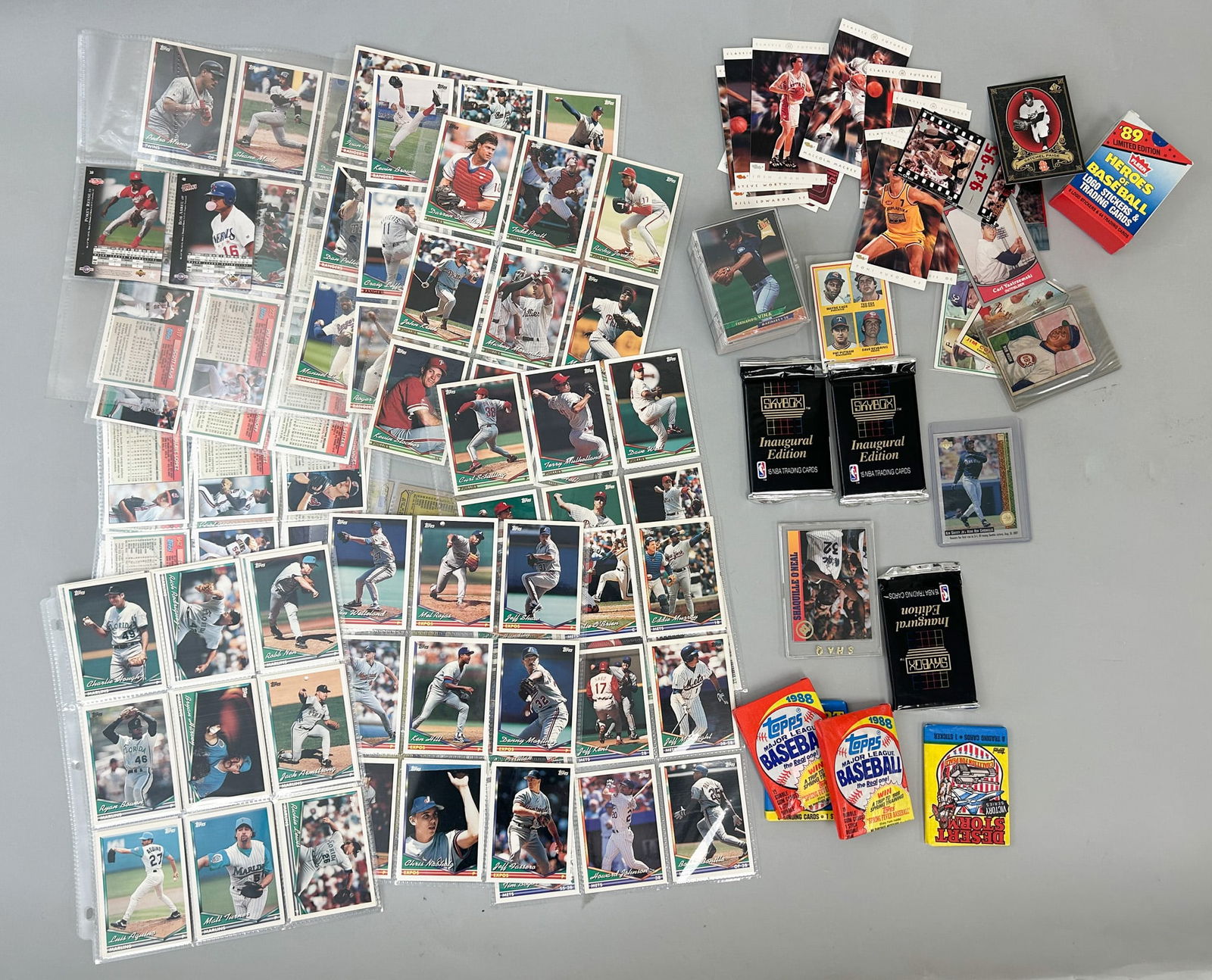 Large Vintage Baseball, Basketball and Football Cards Lot (1 of 8)