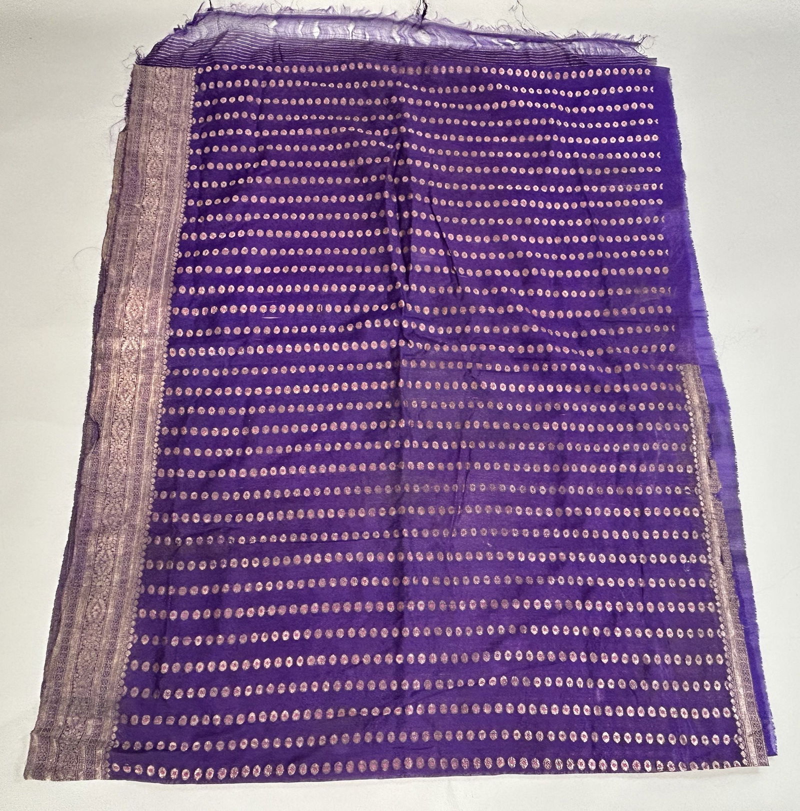 India Silk Sari with Metallic Gold Tone Pattern (1 of 9)