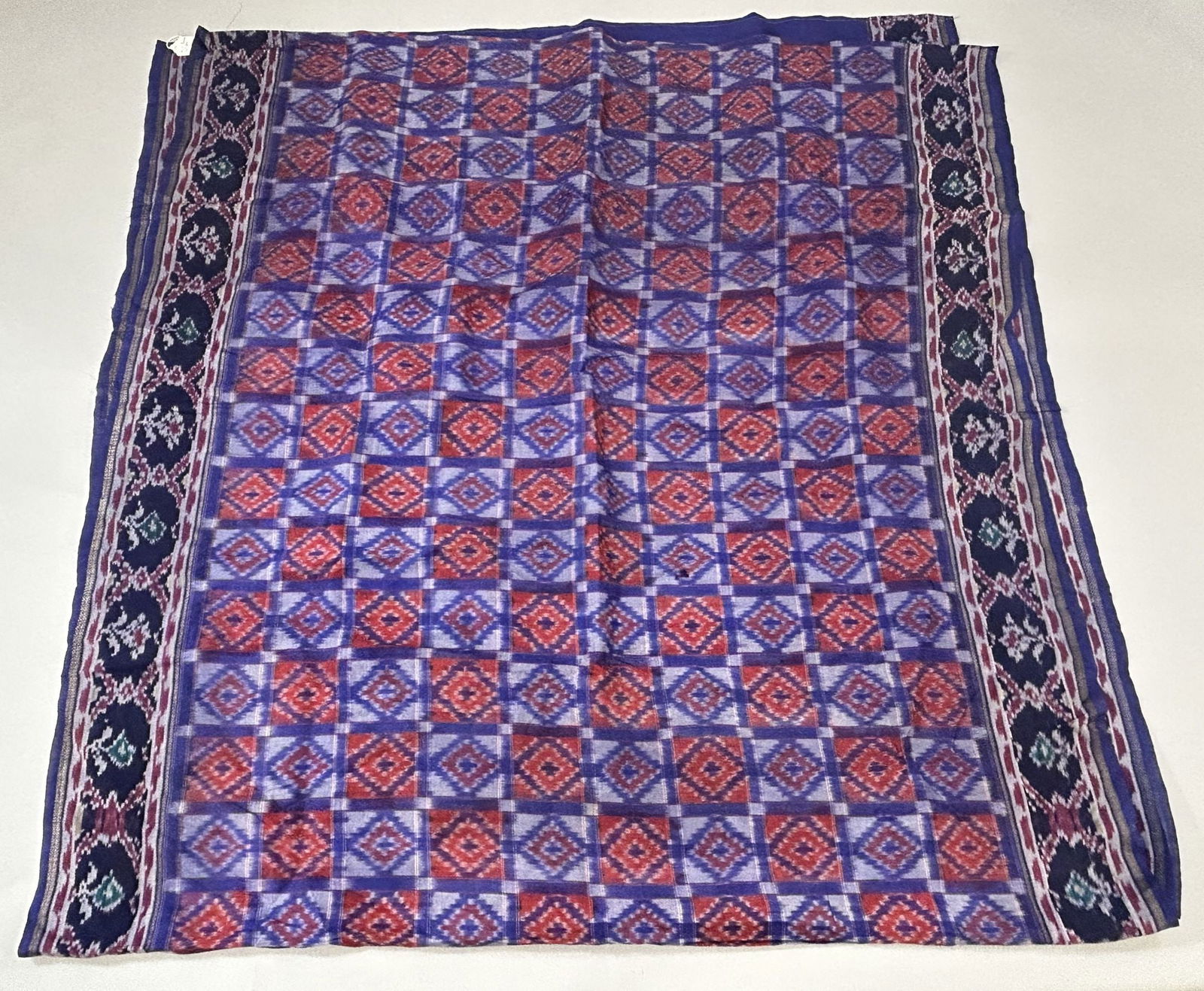 India, Silk Sari with Metallic Silver Threads (1 of 7)