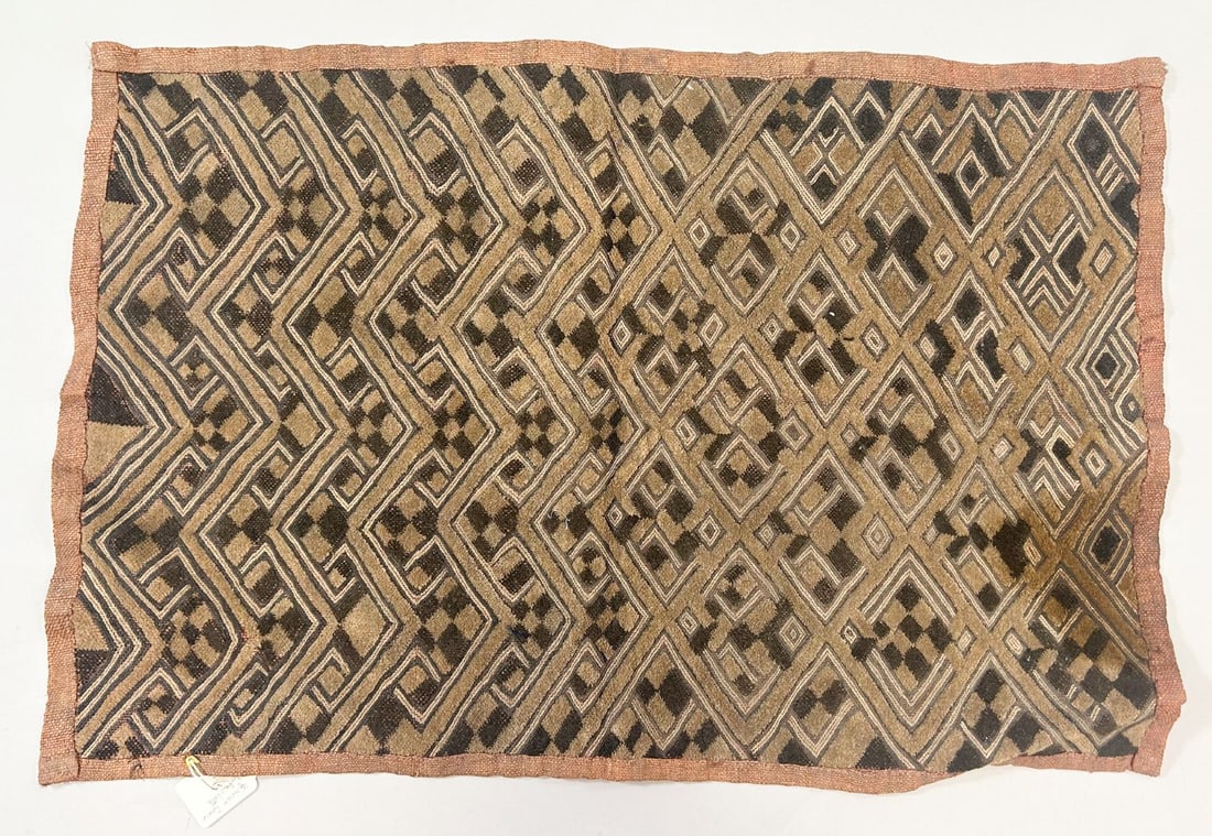 Kuba Cut-Pile Textile (1 of 5)