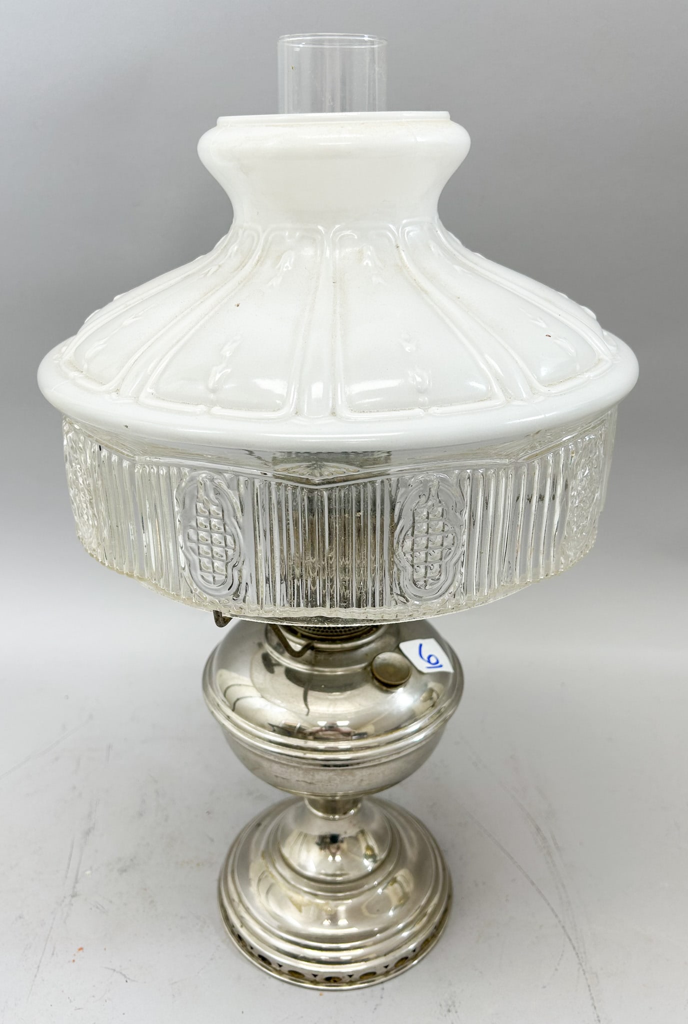 Vintage Aladdin Oil Lamp (1 of 8)