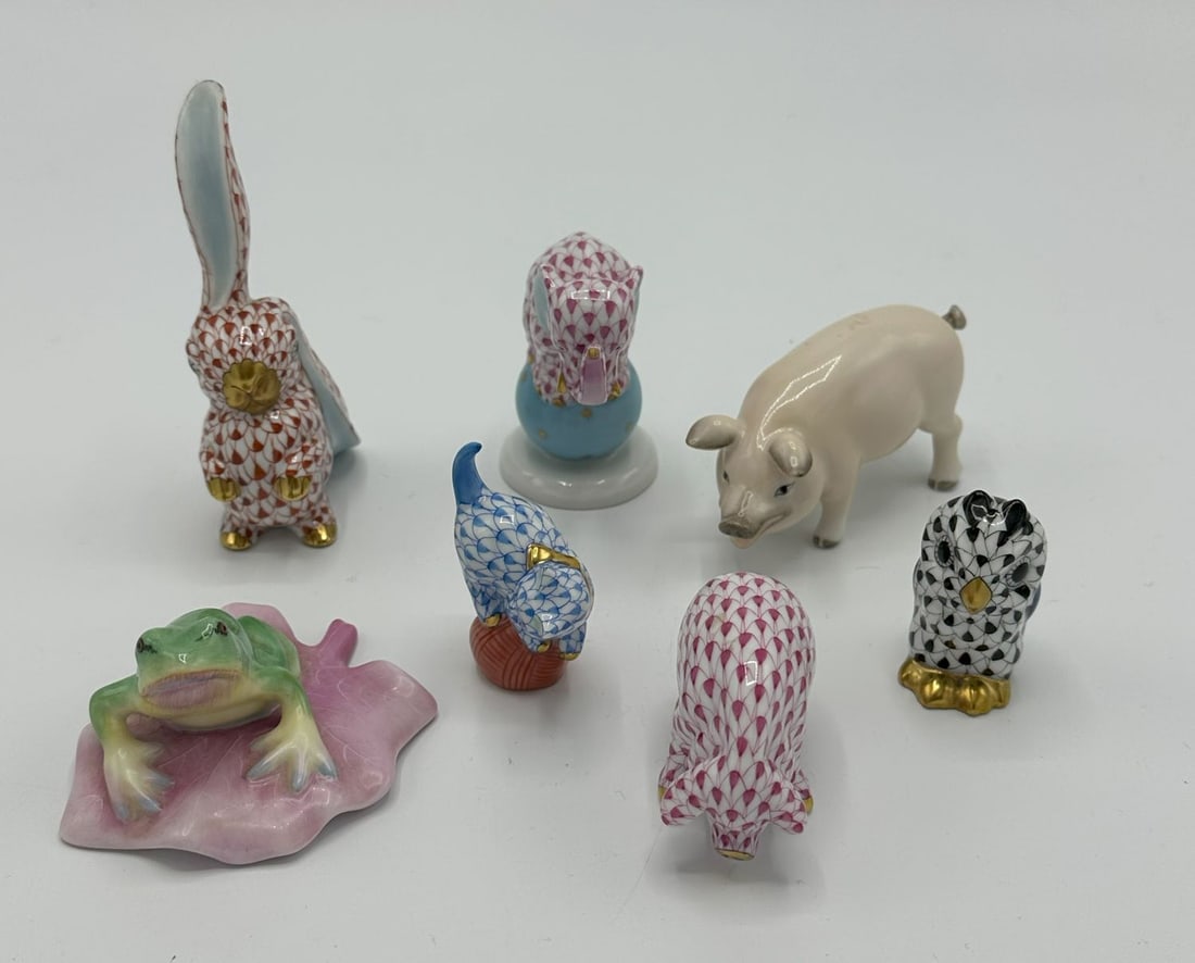 HEREND Hungary Hand Painted Porcelain Fishnet Figures and Porcelain Pig/Frog on Lily Pad Figurine (1 of 5)