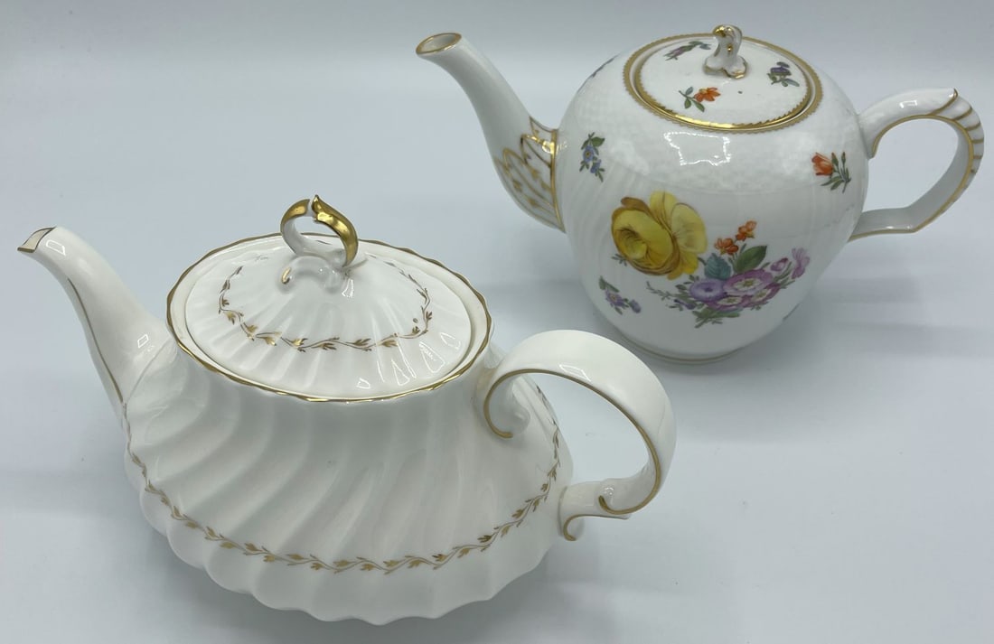 Lot of 2 - Royal Doulton & Royal Copenhagen Porcelain Teapots, England: Lot of 2 - Various size, color and shape teapots with lids. ROYAL Copenhagen teapot #1221/1788. Made in Denmark ; Royal Doulton "Adrian" #H4816. Fine Bone China Made in England. Gold rim and details. 