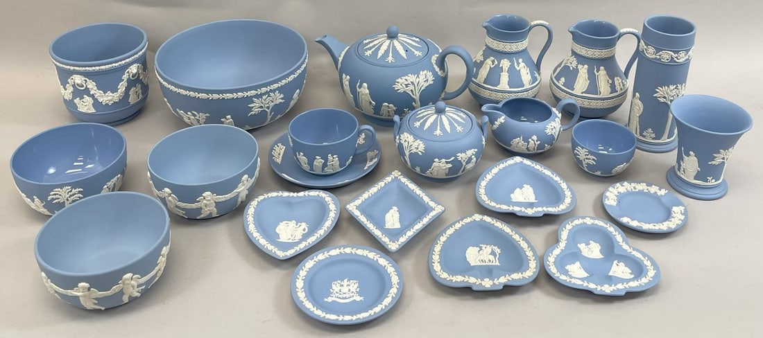 Collection of various WEDGWOOD England Blue Jasperware - 22 Pieces (1 of 11)