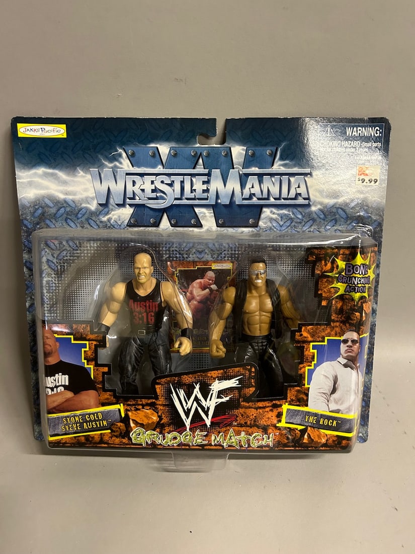 Collection of Various ToyBiz and Jakks Pacific Wrestling Action Figures (1 of 15)