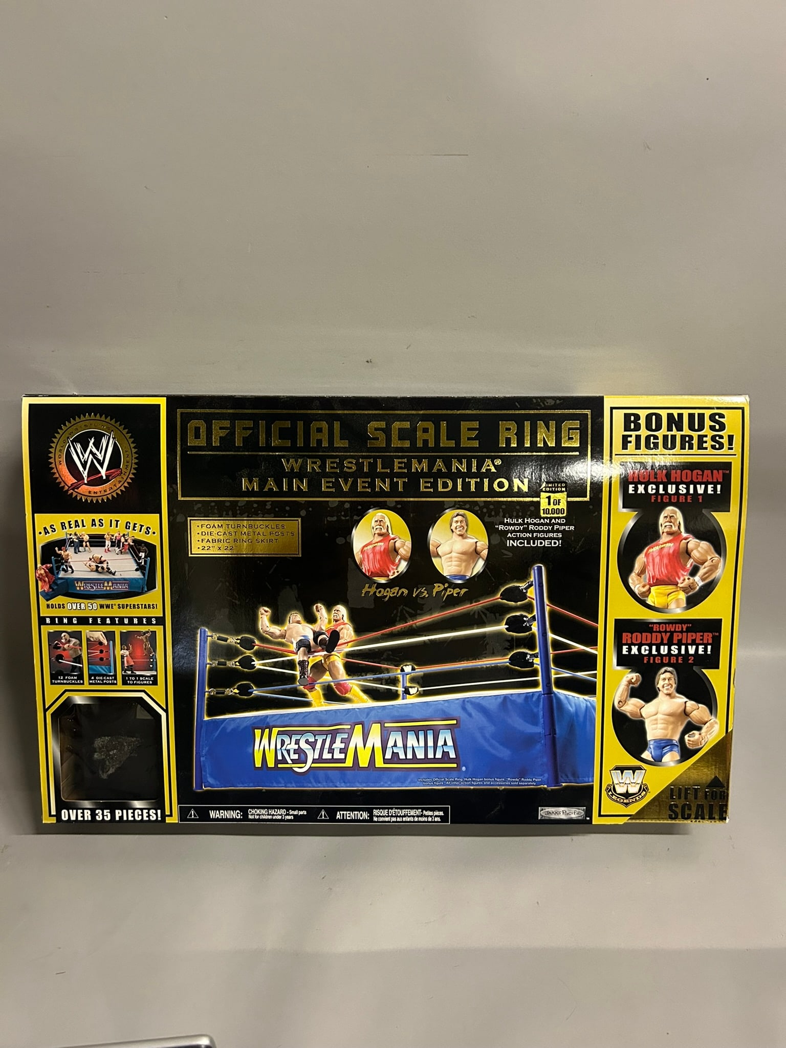 Official Scale WWE Rings (1 of 6)