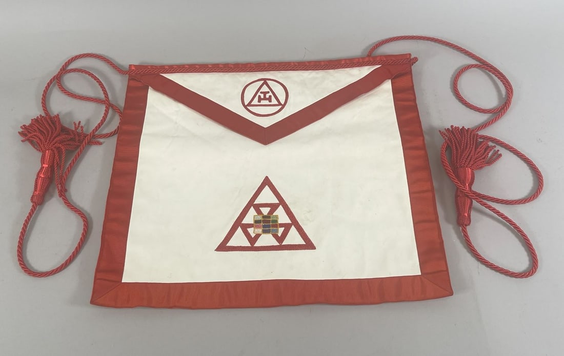 Vintage 1951 Chapter 14 Past High Priest Masonic Apron (1 of 16)