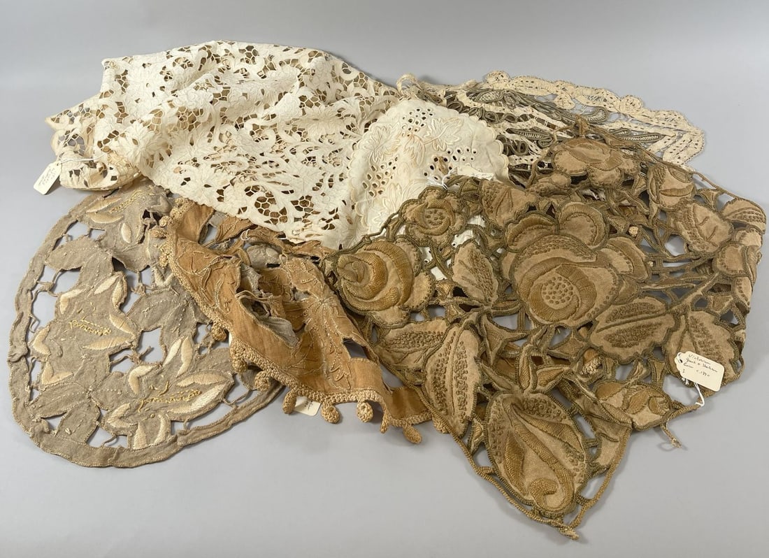 Victorian Greek/Italian Linen Placemats and Cutwork Tablerunner (6) (1 of 18)