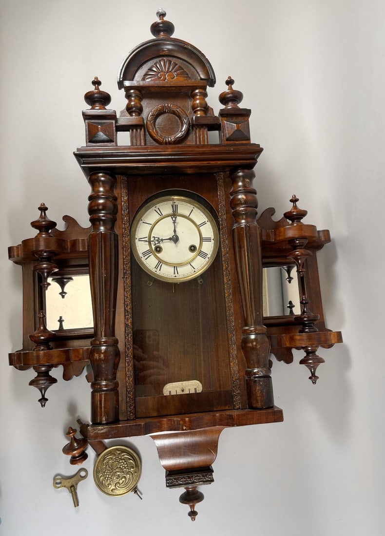 Vintage Junghans Wall Clock (1 of 17)