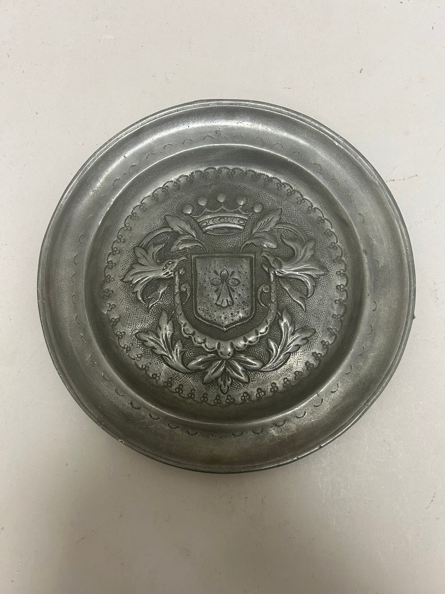 Old Cast Pewter Plate (1 of 4)