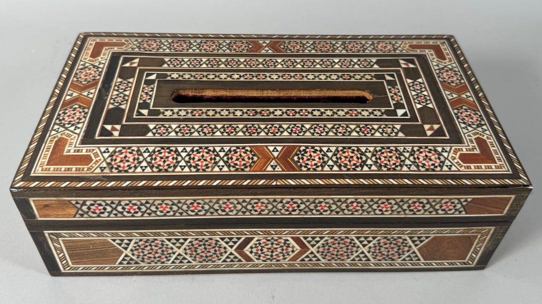 Vintage Mother of Pearl Inlaid Wooden Tissue Box (1 of 12)