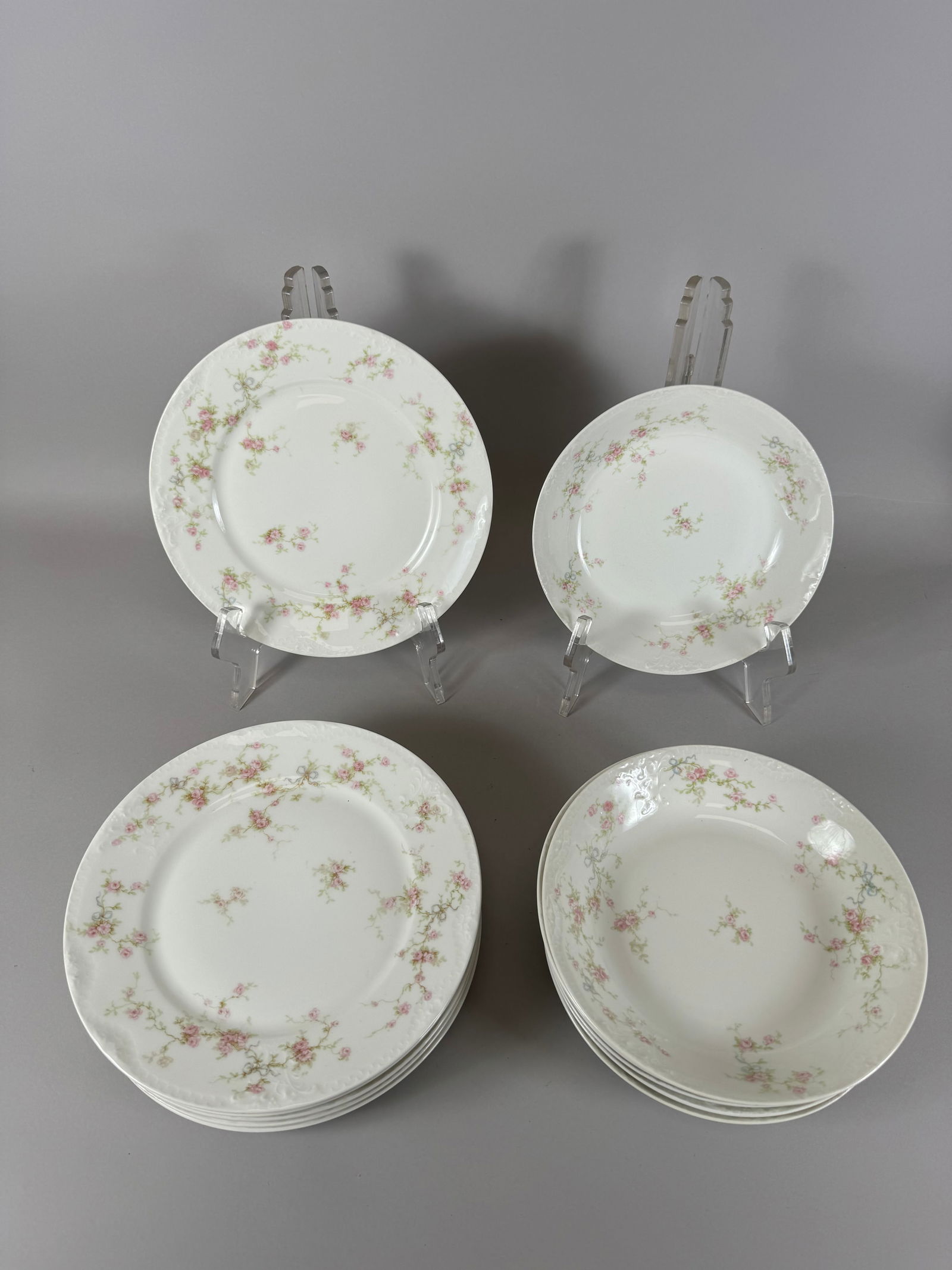 Set of 13 - Vintage Theodore Haviland Limoges "Marie" Dinner and Soup Plates France (1 of 11)