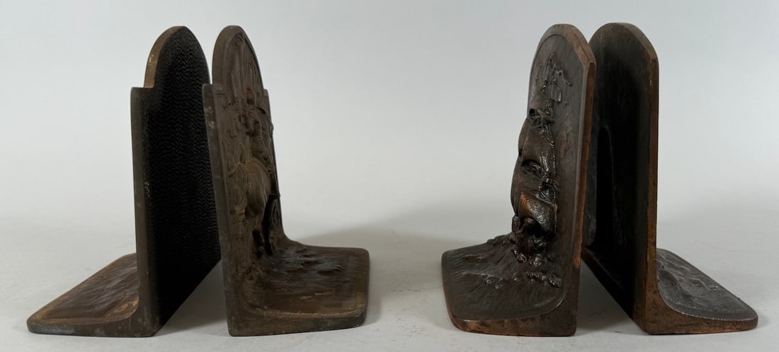 Lot of 2 - Two (2) Pairs Vintage Cast Iron Sailing Ship  & Armored Soldier on Horseback Bookends (1 of 15)