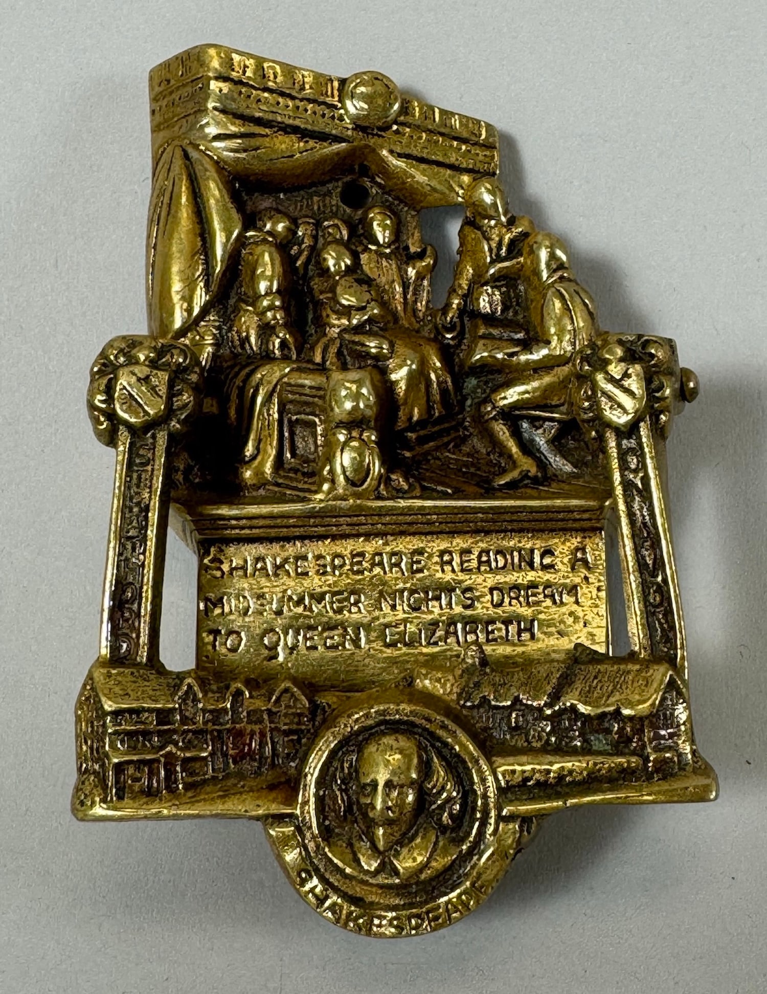 Vintage Shakespeare Doorknocker: Vintage Shakespeare doorknocker. D: 3.50"h x 2.50"w x 1.25"d.