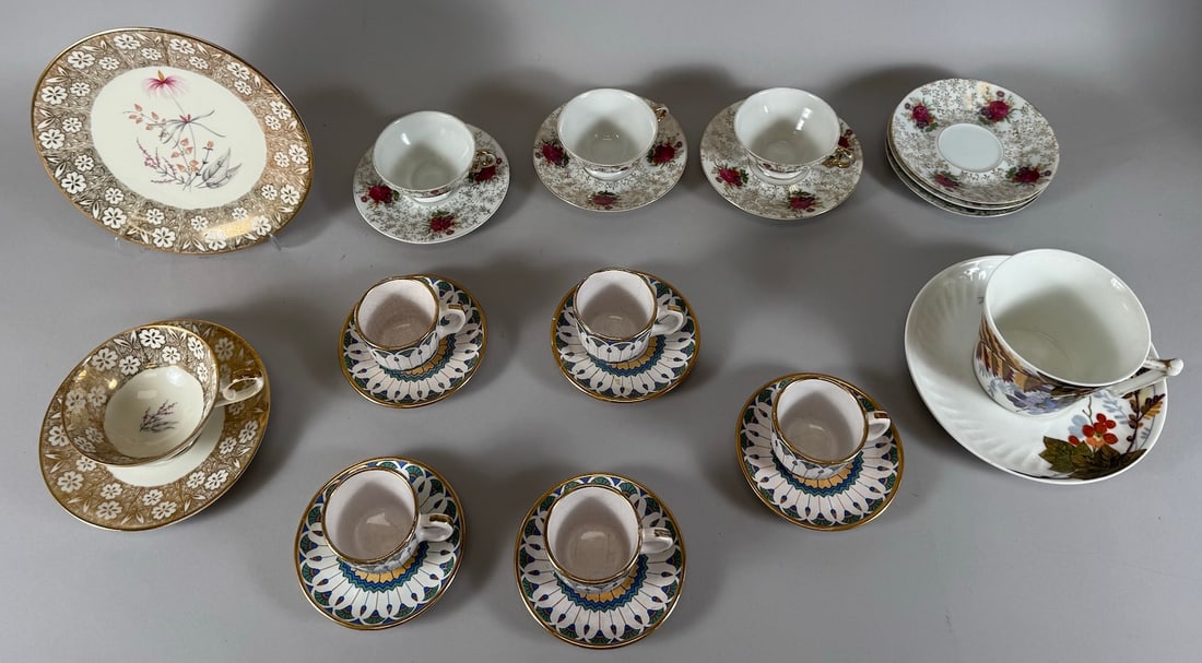 Mixed Lot 14 - Vintage Tea/Coffee Cups with Saucers & Desert Plate: 1- Five expresso cups with saucers. Brand Unknown. 2- Rose pattern, gold trim three tea cups and six saucers. 3- Tea cup with saucer and desert plate. Schirnding Qualitats Porzellan, Bavaria. 4- Large