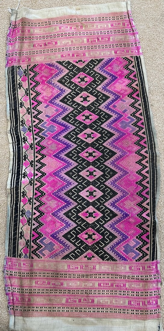 Traditional Chinese Woven Textile (1 of 10)