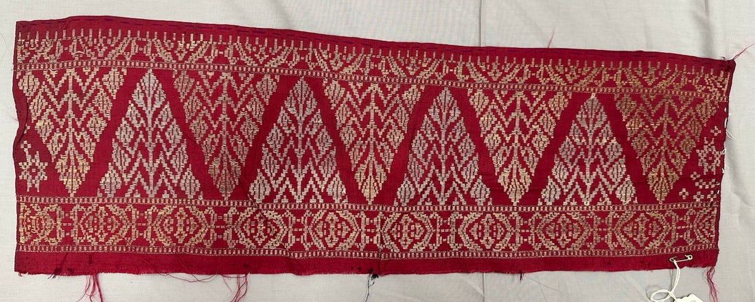 Handwoven Selendang Sash-Belt From Bali (1 of 5)