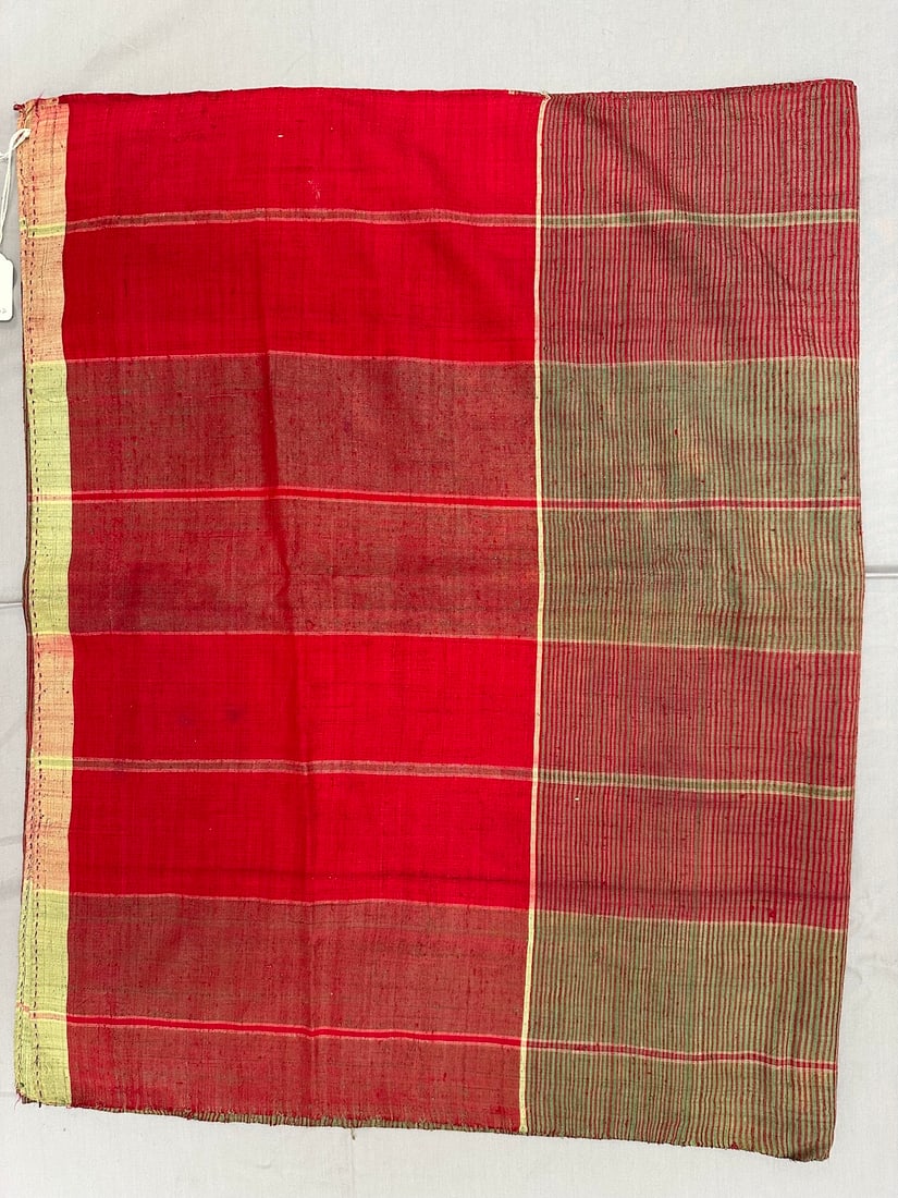 Cambodian Selendary Silk Scarf Pha Khoa Ma: Cambodian Selendary silk scarf Pha Khoa Ma from Jumpasuk Bangkok. D: 24" x 70".