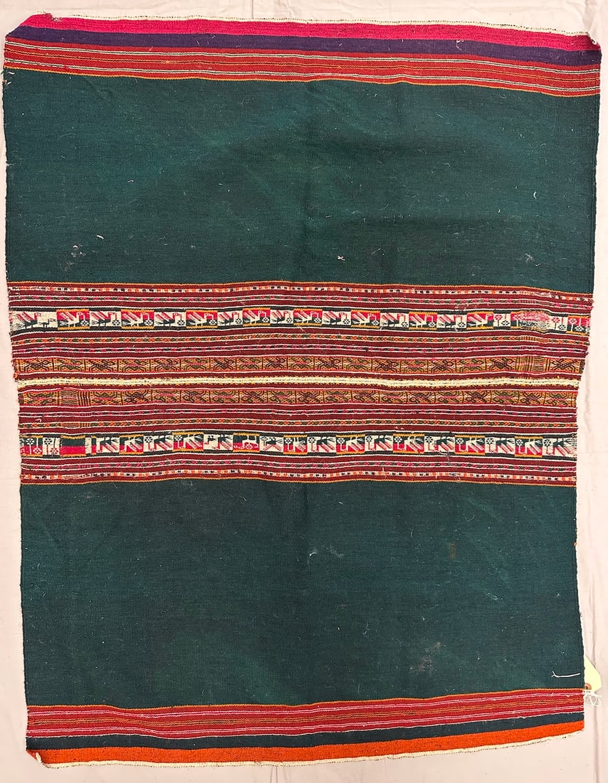 Traditional Peruvian Wool Textile (1 of 10)
