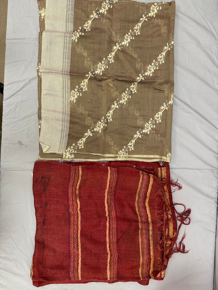 Lot of 2- Pure Silk Benanis Supplementary Belt and Safavieh Natural Fiber Textile with Fringes: Pure Silk Benanis Supplementary Belt, Safavieh Natural Fiber Textile with fringes. D: 21.5 W x 70" L , red 16.5" W x 70" L.