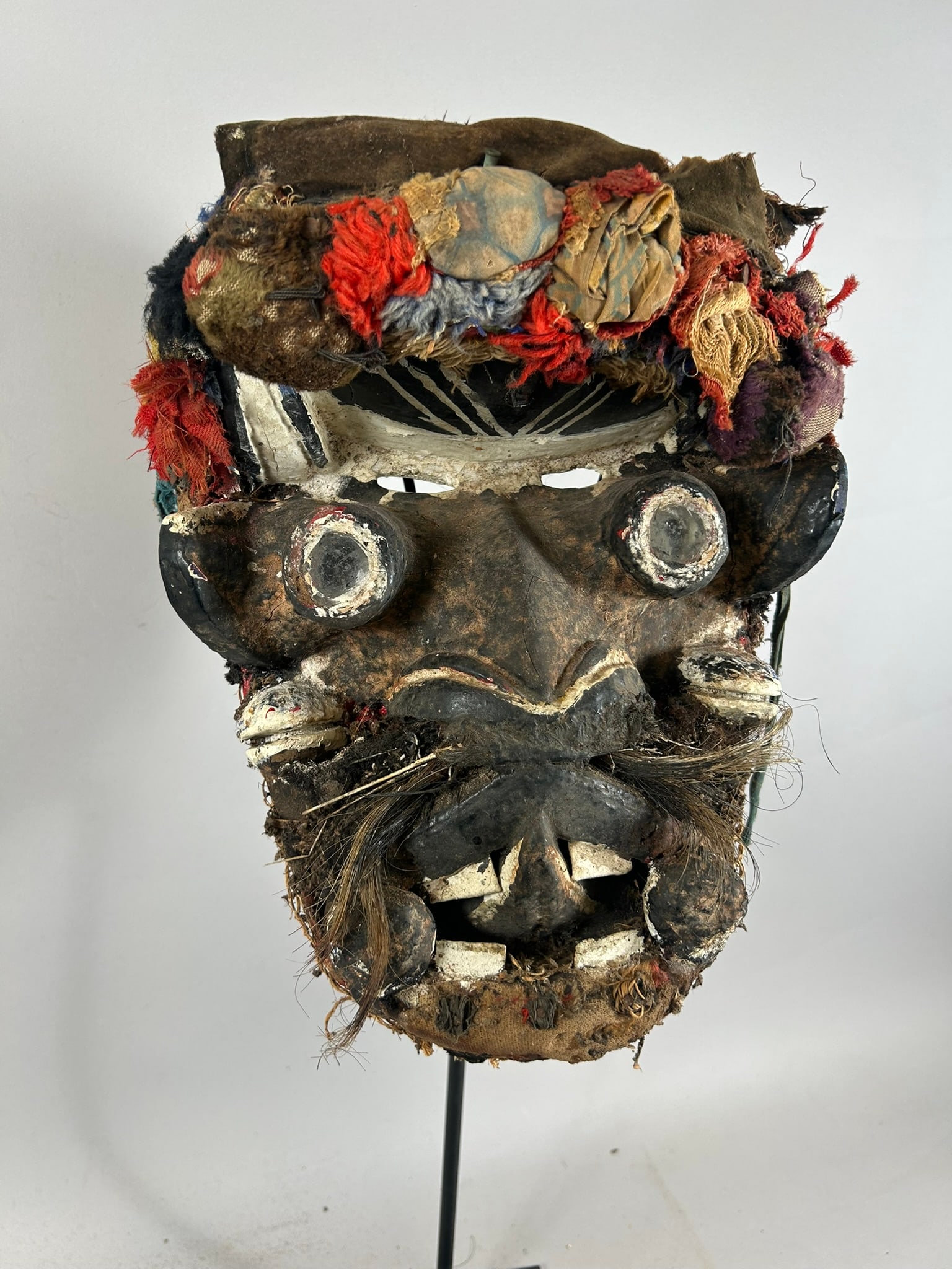 We-Guere Mask (1 of 4)