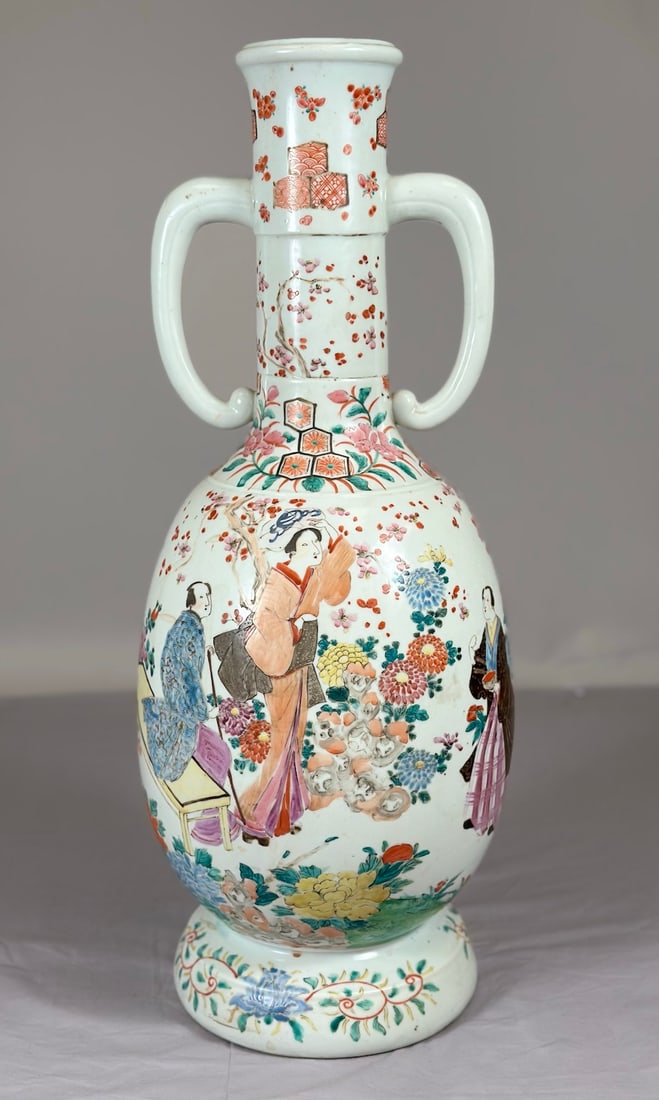 Vintage Chinese Porcelain Vase-Bowl with Handles: Vintage Chinese Porcelain Vase-Bowl with Handles. Possibly from an old lamp. D: 24"h x 8"d
